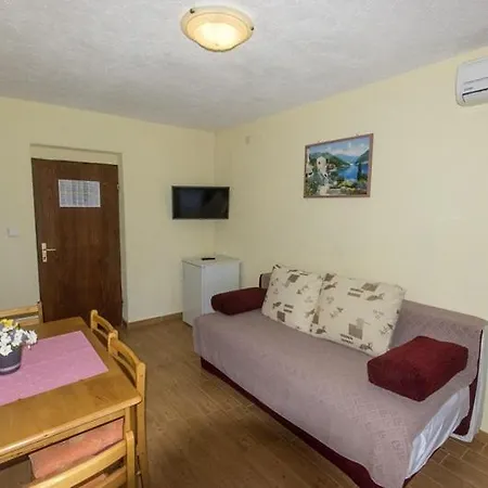 In With Sea View, Balcony, Air Conditioning, Wifi * Pakoštane